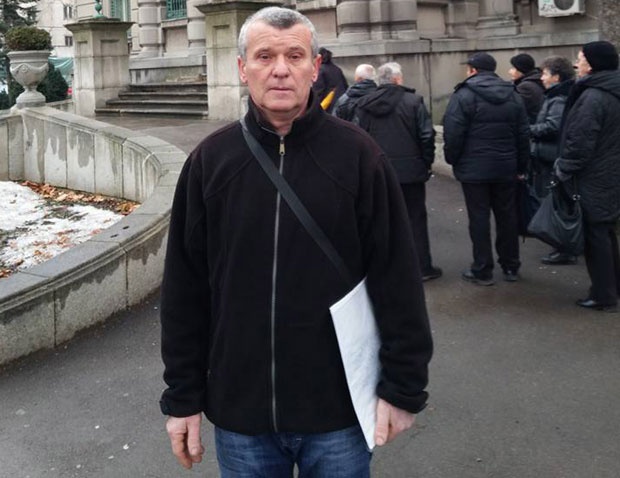 Радник МИН-а Зоран Нешић прекинуо штрајк глађу